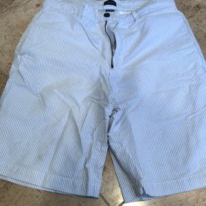 izod men’s shorts - size 32
